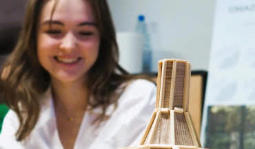 Grupa Burkietowicz przekazuje wiedzę studentom 