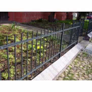 Ogrodzenie konstrukcji aluminiowej - model w podwójnym ryglu